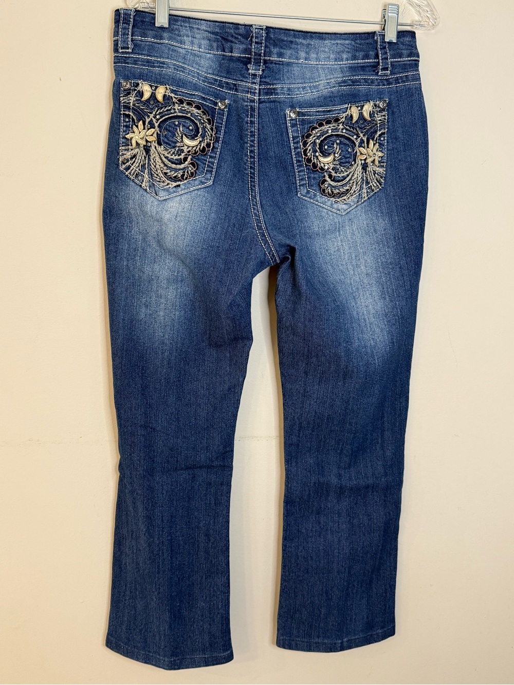 Suko western floral embroidered denim jeans SZ 10 hemmed 27.5” inseam